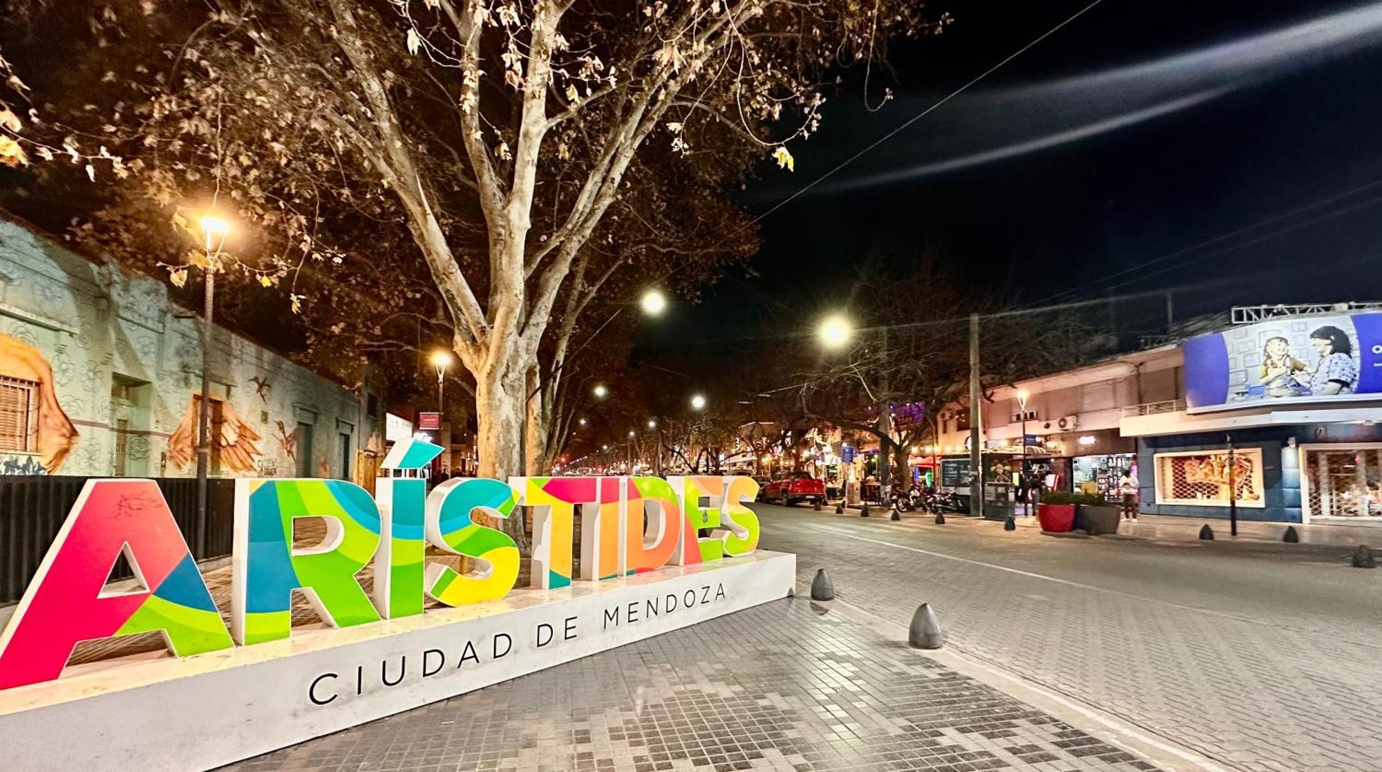 Departamento En Calle Aristides, Mejor Zona Turistica Mendoza Exterior photo